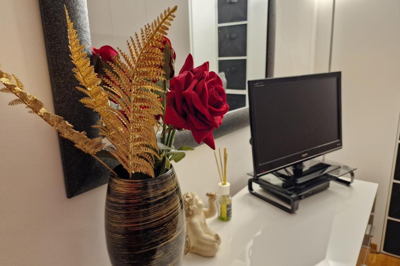 Arezzo Charming Apartment エクステリア 写真