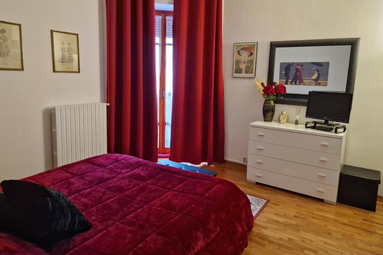 Arezzo Charming Apartment エクステリア 写真