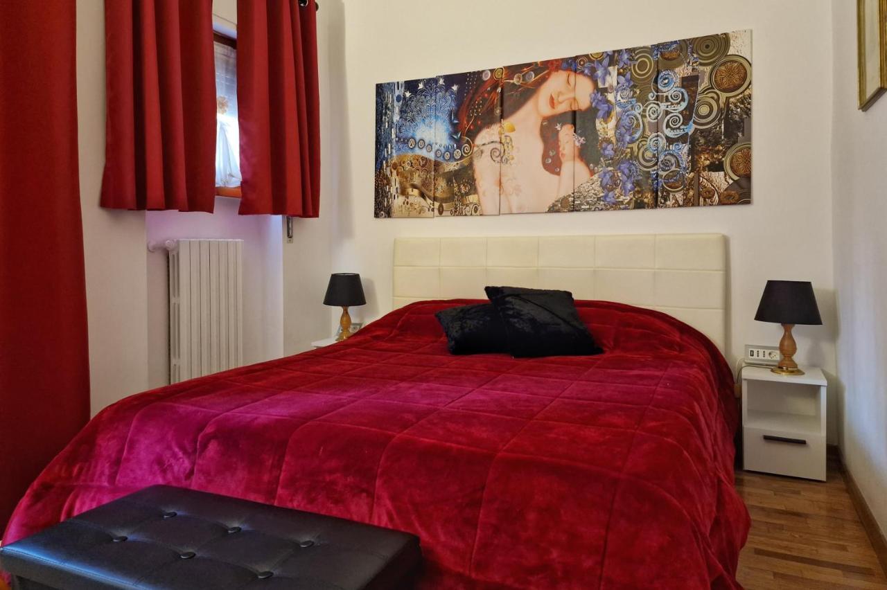 Arezzo Charming Apartment エクステリア 写真
